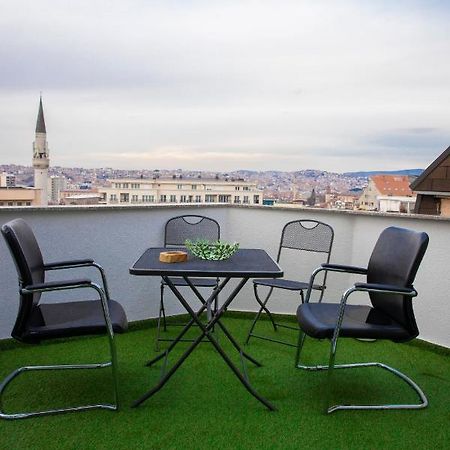 Ora-Prn,Cosy Apartment In The City Center Pristina Buitenkant foto
