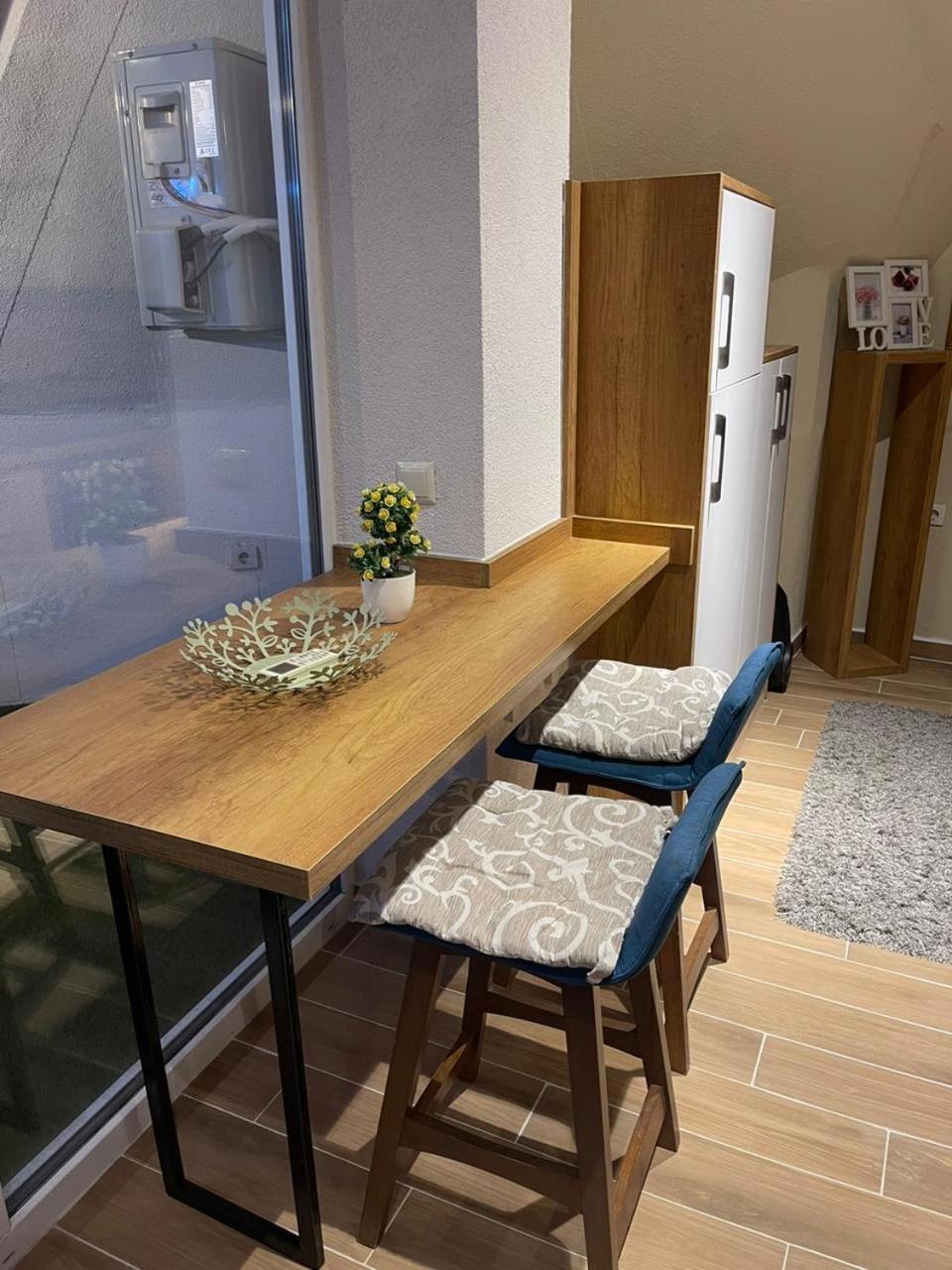 Ora-Prn,Cosy Apartment In The City Center Pristina Buitenkant foto