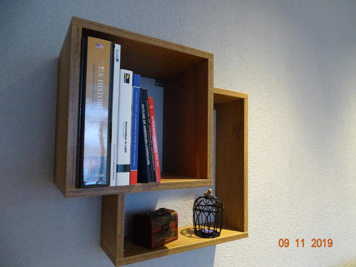 Ora-Prn,Cosy Apartment In The City Center Pristina Buitenkant foto